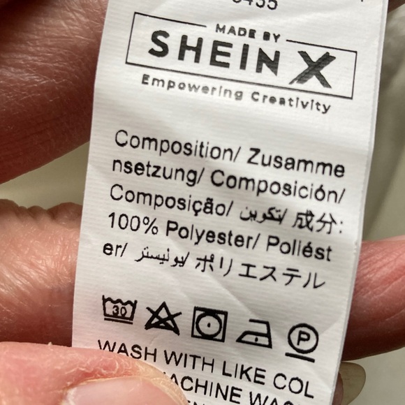 NWT Frida Kahlo x Shein Graphic Zip Front  Hoodie - Picture 10 of 10